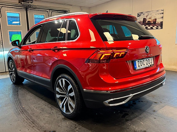 Volkswagen Tiguan 3 of 27