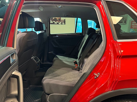 Volkswagen Tiguan 22 of 27