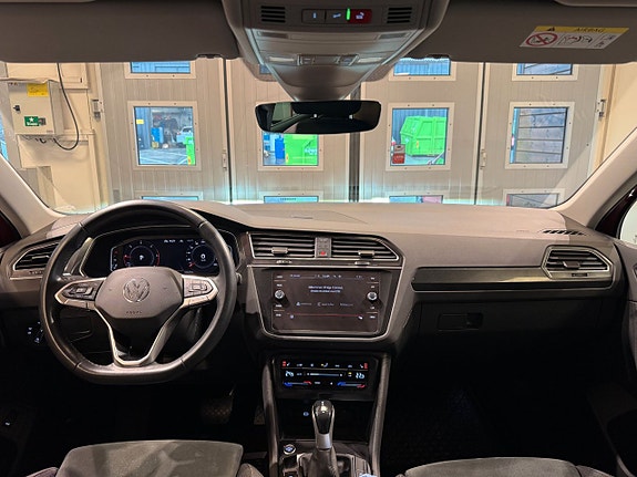 Volkswagen Tiguan 5 of 27
