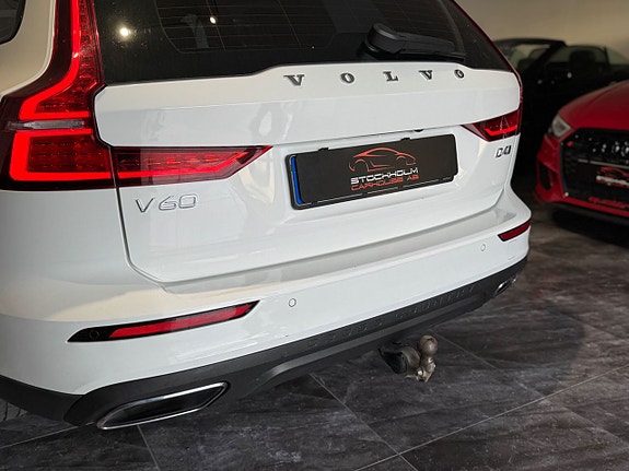 Volvo V60 Cross Country 8 of 18