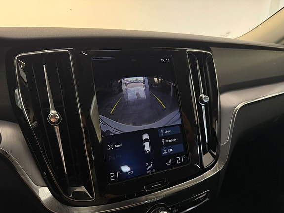 Volvo V60 Cross Country 14 of 18