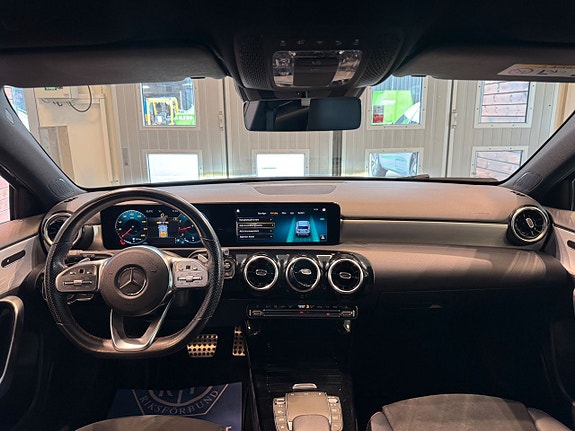 Mercedes-Benz A200 5 of 5