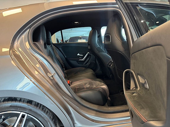 Mercedes-Benz A200 16 of 22