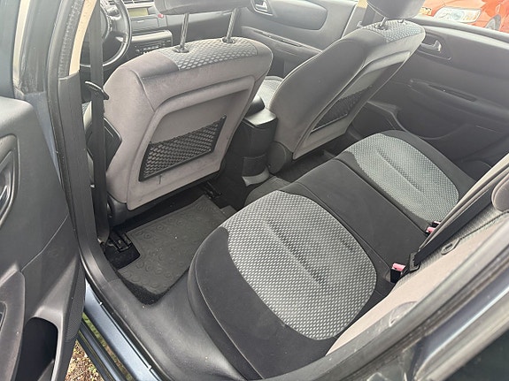 Citroen C4 13 of 15
