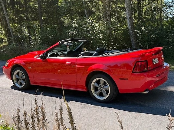 Chevrolet Corvette 25 of 28