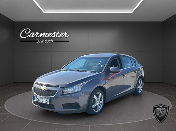 Chevrolet Cruze 2 of 15