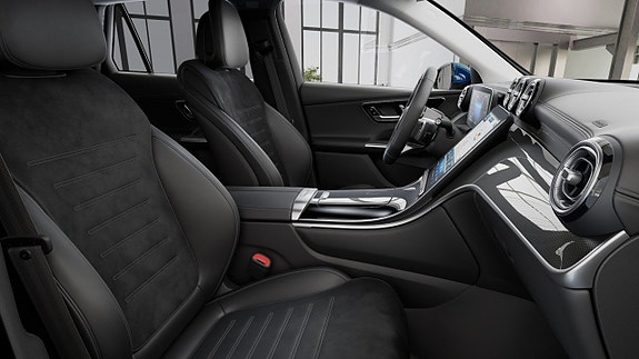Mercedes-Benz GLC300 de 2 of 2