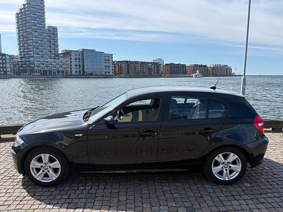 BMW 116i 7 of 13