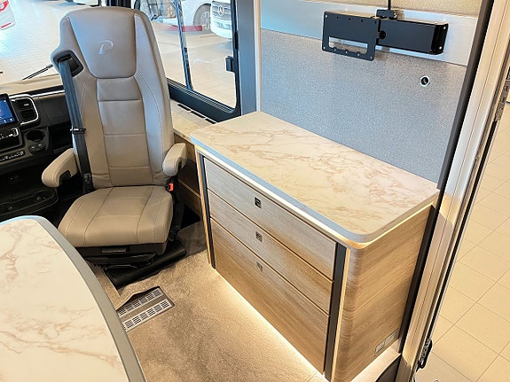 Dethleffs Globetrotter XLI 7850 EB (AC+Hydben+Litium+GT+ALDE) 16 of 30