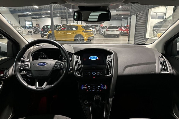 Ford Focus 8 of 18
