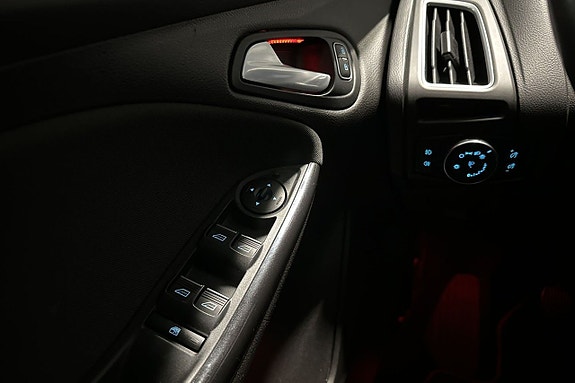 Ford Focus 14 of 18