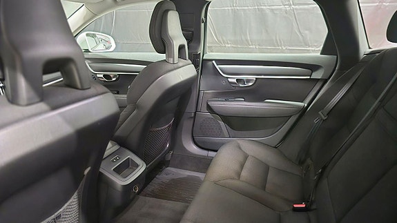 Volvo V90 12 of 27