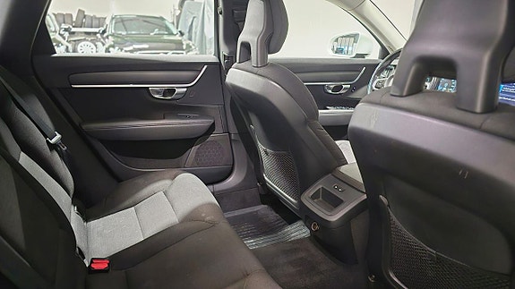 Volvo V90 14 of 27