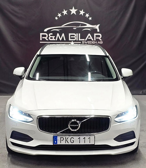 Volvo V90 2 of 27