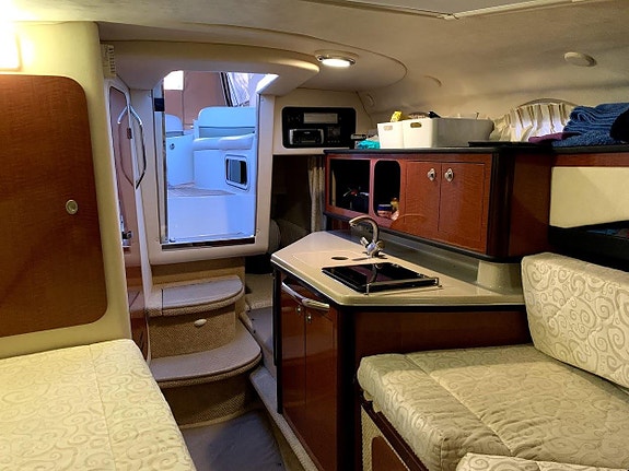 Sea Ray 260/275 Sundancer 4 of 8