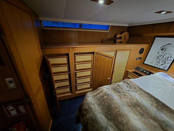 Royal Yachts 45 - nya motorer 22 of 26