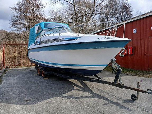 Carver Montego 28 Mid Cabin 1990 15 of 15