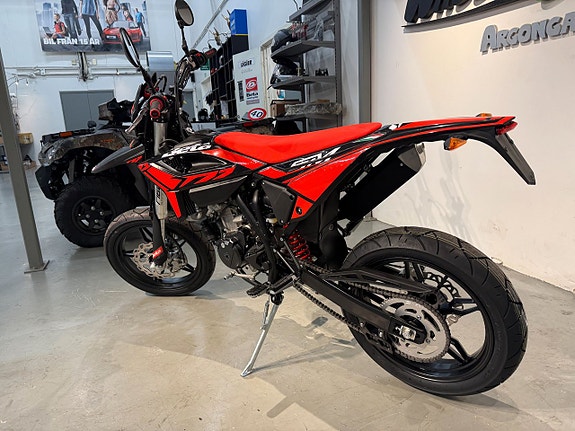 Beta RR 125 Motard 3 of 4