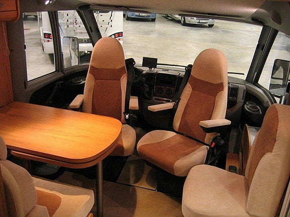 Bürstner Aviano 725 2 of 21