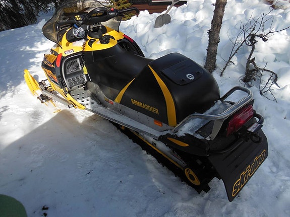 Ski-Doo renegade 800 3 of 4