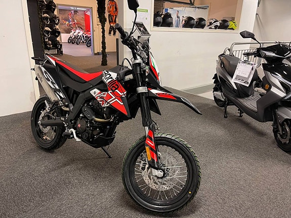 Aprilia SX 125 4 of 4