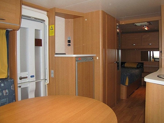 Knaus Royal 580 KS Långbäddar/Överbädd 6 of 10