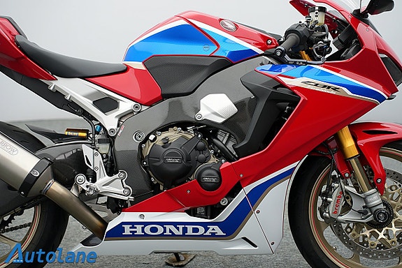 Honda CBR 1000 RR SP2 11 of 30