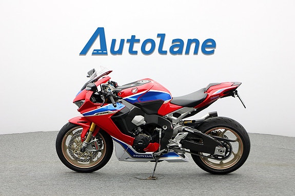 Honda CBR 1000 RR SP2 9 of 30