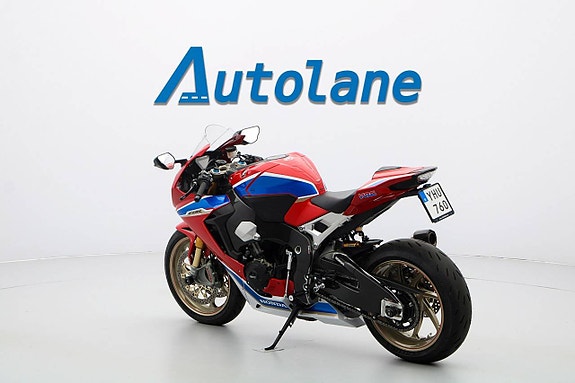 Honda CBR 1000 RR SP2 3 of 5