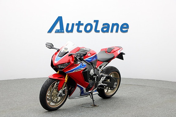 Honda CBR 1000 RR SP2 4 of 30