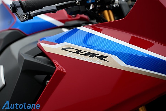 Honda CBR 1000 RR SP2 20 of 30