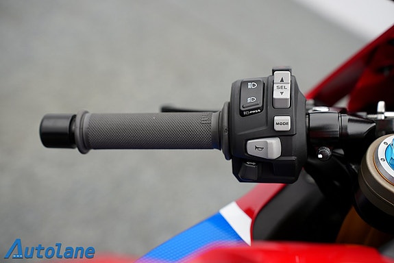 Honda CBR 1000 RR SP2 21 of 30