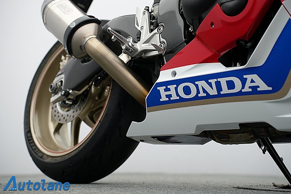 Honda CBR 1000 RR SP2 30 of 30