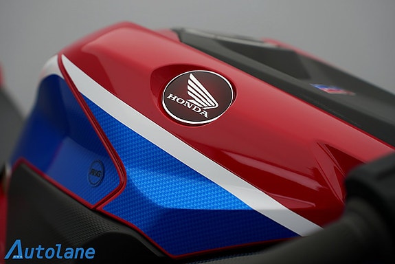 Honda CBR 1000 RR SP2 19 of 30