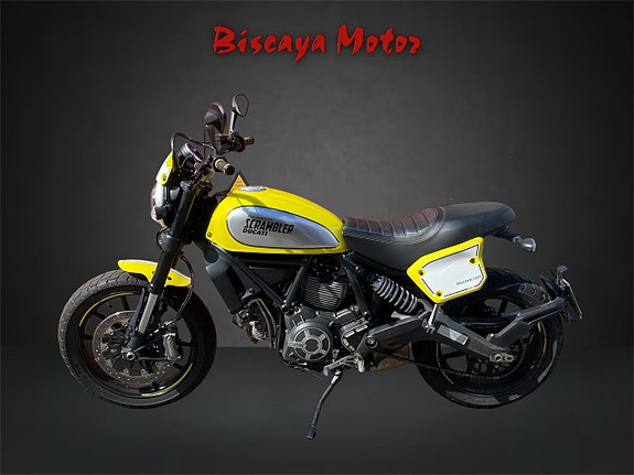 Ducati Scrambler Flat Track Pro 4 of 5