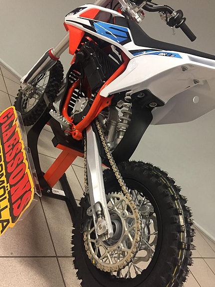 Ktm sx-e 5 11 of 16