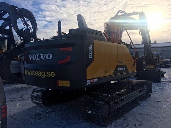Volvo EC250EL 8 of 9
