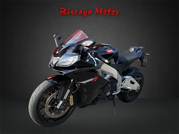 Aprilia RSV4 3 of 5