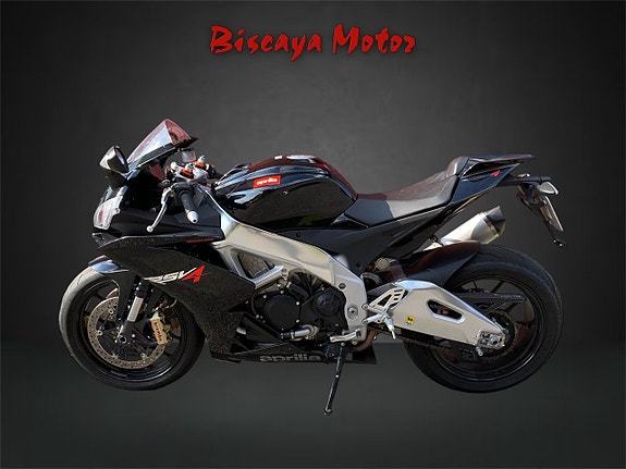 Aprilia RSV4 4 of 5