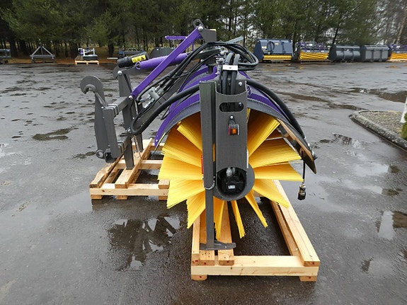Sopvals Holms SH 300B-2024 med Stora BM Fästet 3 of 5