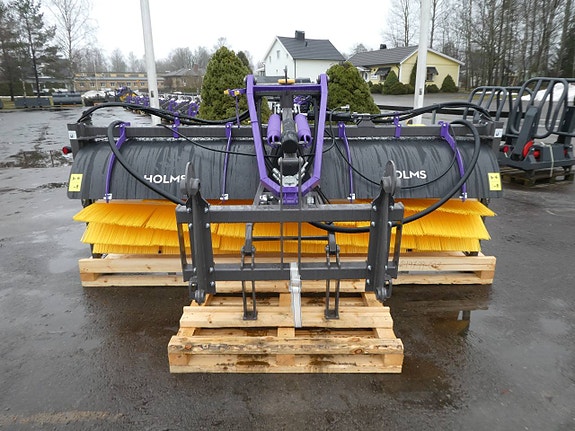 Sopvals Holms SH 300B-2024 med Stora BM Fästet 4 of 5