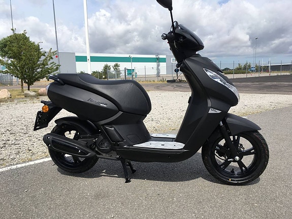 Peugeot Kisbee Mad Black Svart NU i BUTIK 4 of 4