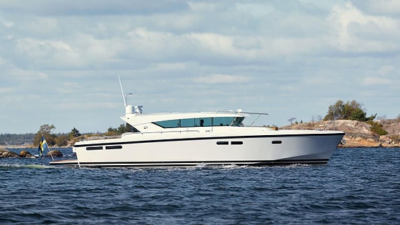 Delta 54 IPS Carbon -2027 12 of 12