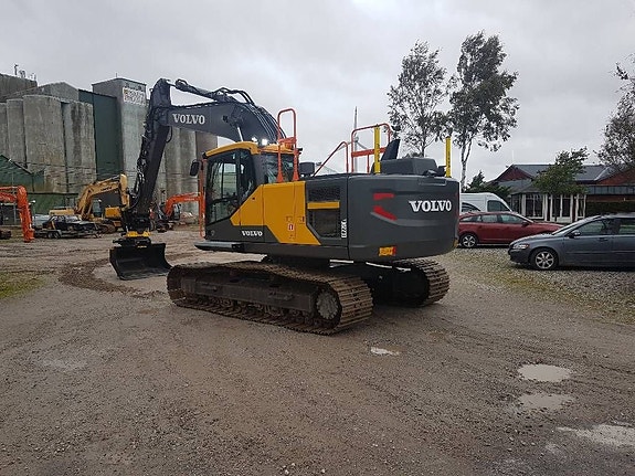 Volvo EC 220 E , Uthyres 5 of 5