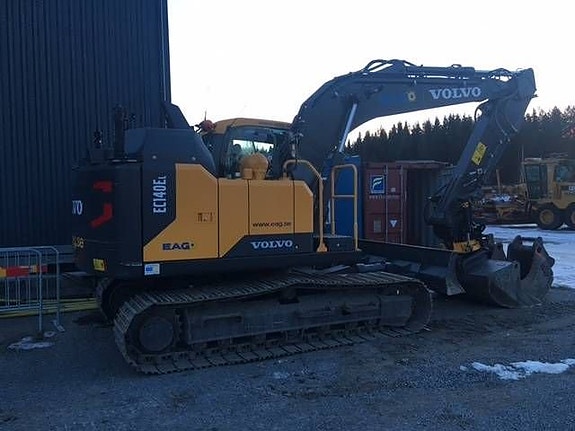 Volvo EC140EL 2 of 2