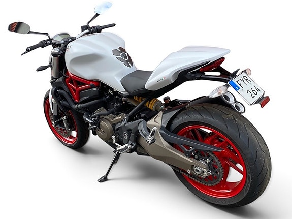 Ducati Monster 821 5 of 6