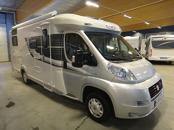 LMC Liberty 674 "Enkelsängar"Garage Automat