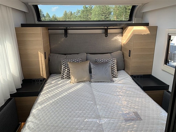 Adria Astella 754 DP * Moms * * Markis * Pluspaket * 2737 kr/månad * 11 of 18