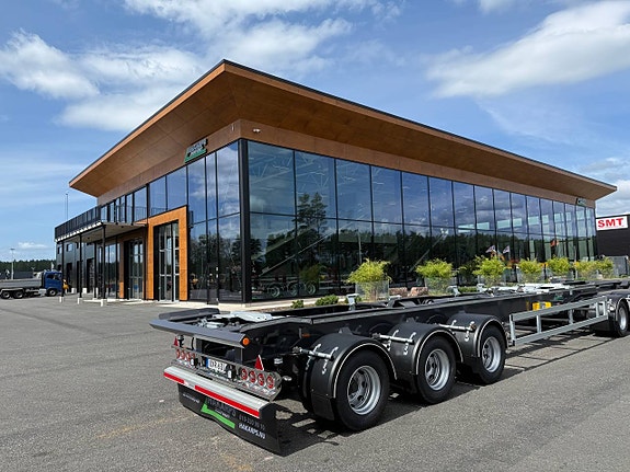 Hakarps - 42 tons lastväxlarvagn med skjutkolv OMGÅENDE LEV