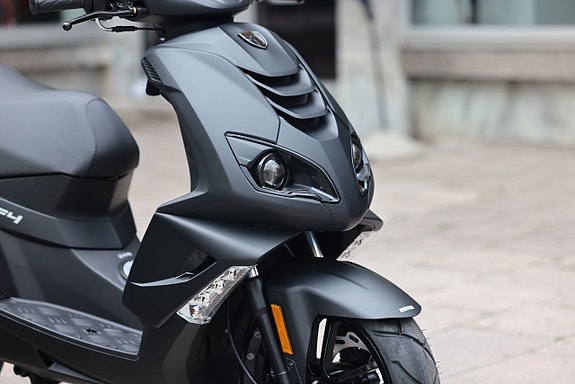 Peugeot Speedfight 4 EU5+| Mad Black | *NYA* | KAMPANJ 7 of 15